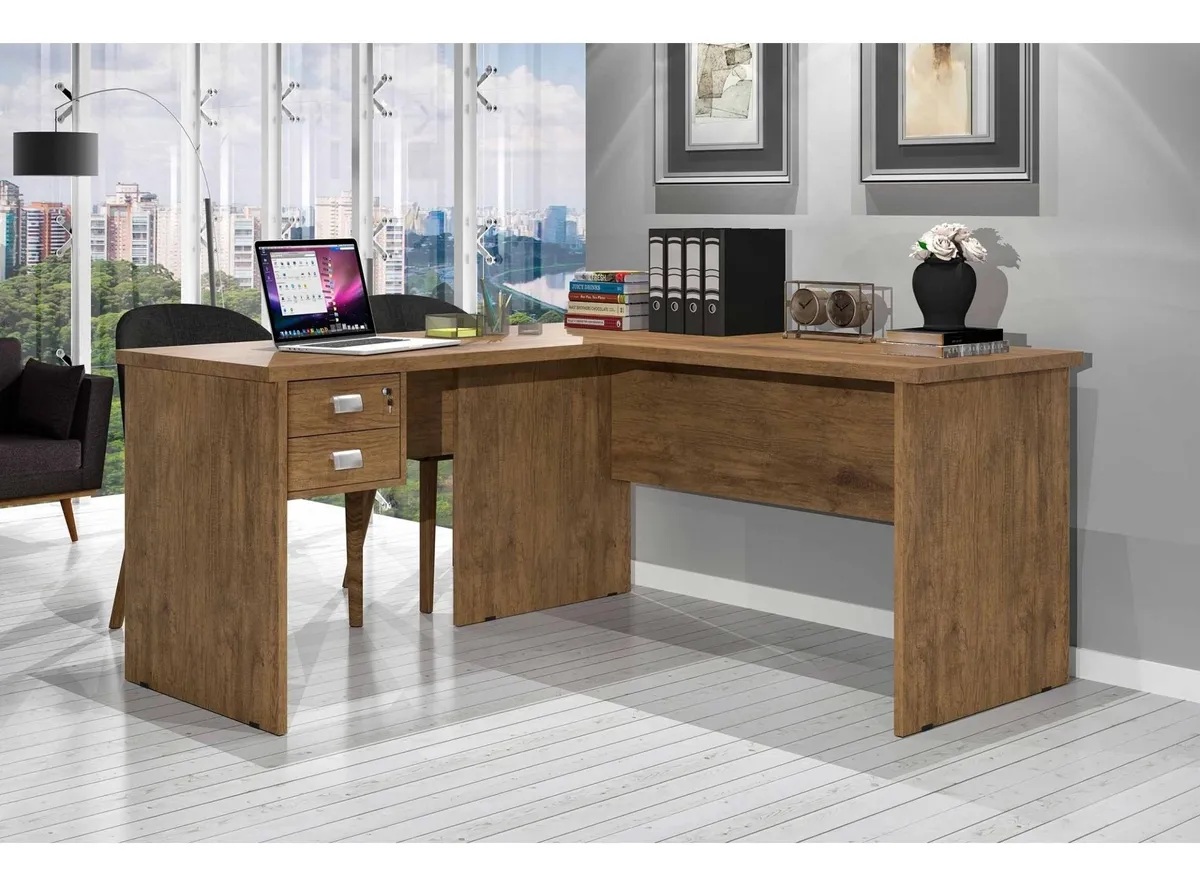 Mesa Para Escritório Trabalhar Em L Marrom de Madeira Espaçosa Com 2 Gavetas e 1 Chave Tampo Reforçado Espaçosa
