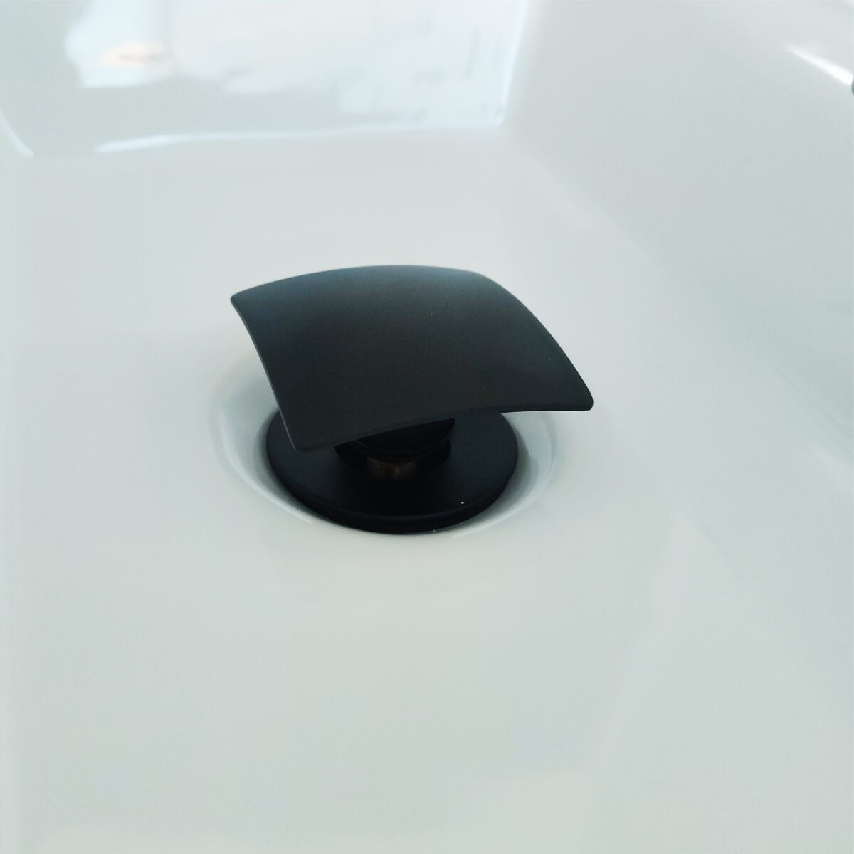 Válvula Click Para Lavatório Pia Com Tampa Quadrada Preto Fosco Jiwi