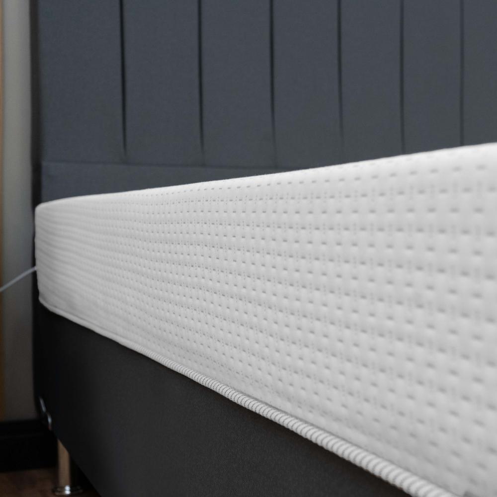 Colchão Casal 18cm 100% Espuma Massageador D33 18x138x188 Keiko