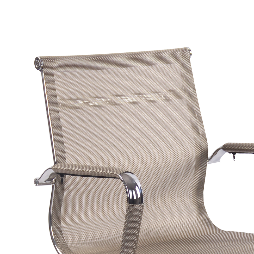 Cadeira de Escritório Diretor Giratória Eames Star Dourada
