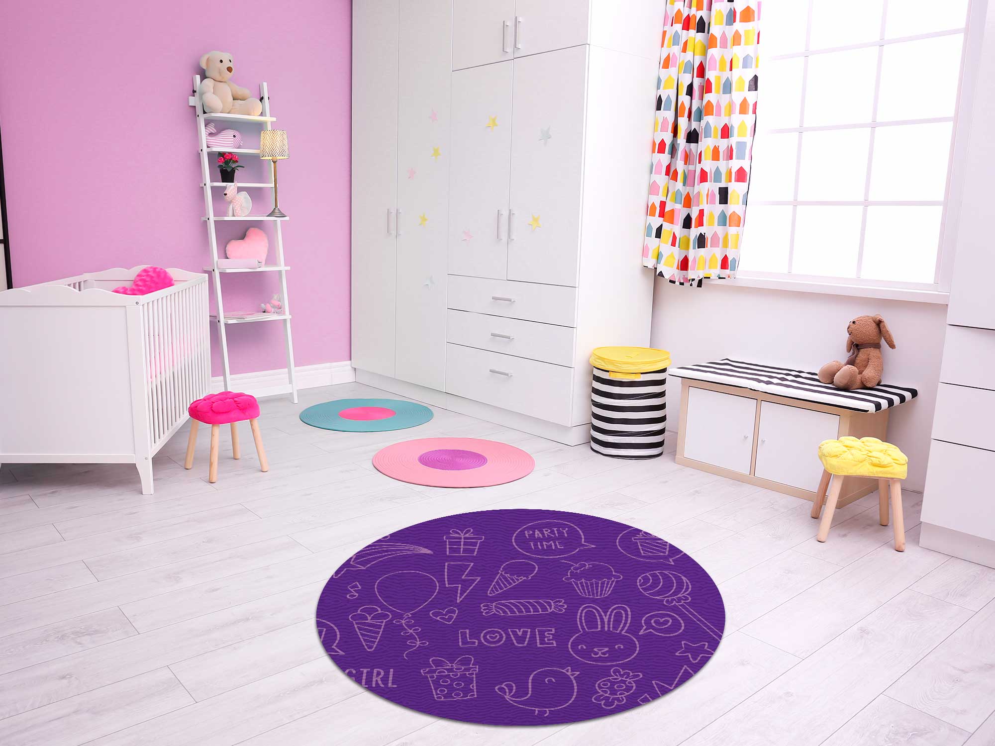TAPETE INFANTIL QUARTO DE CRIANÇA ANTIALÉRGICO EM PVC ROXO DOCES 70cm REDONDO