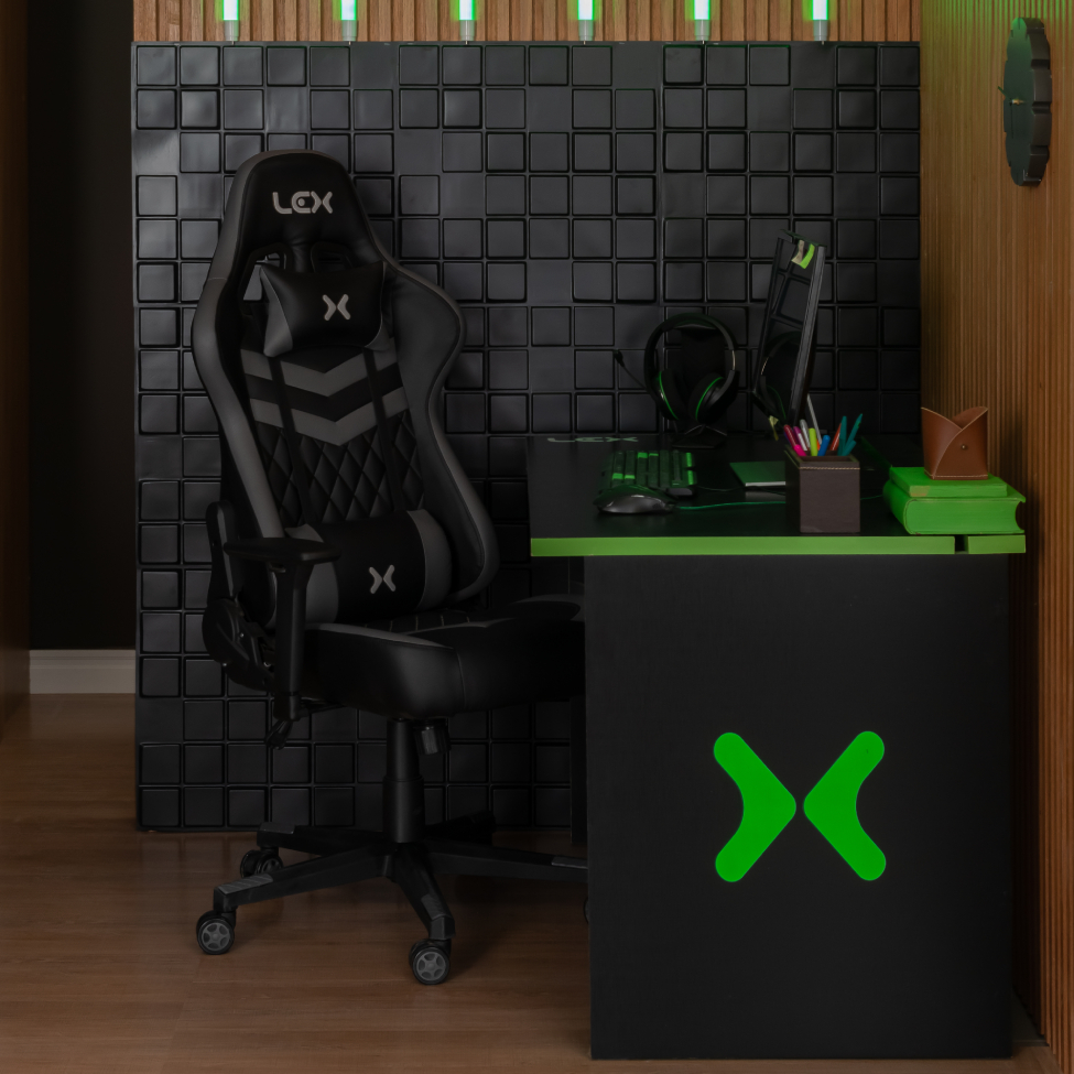 Mesa Gamer LEX Preta e Verde com detalhes que brilham no escuro