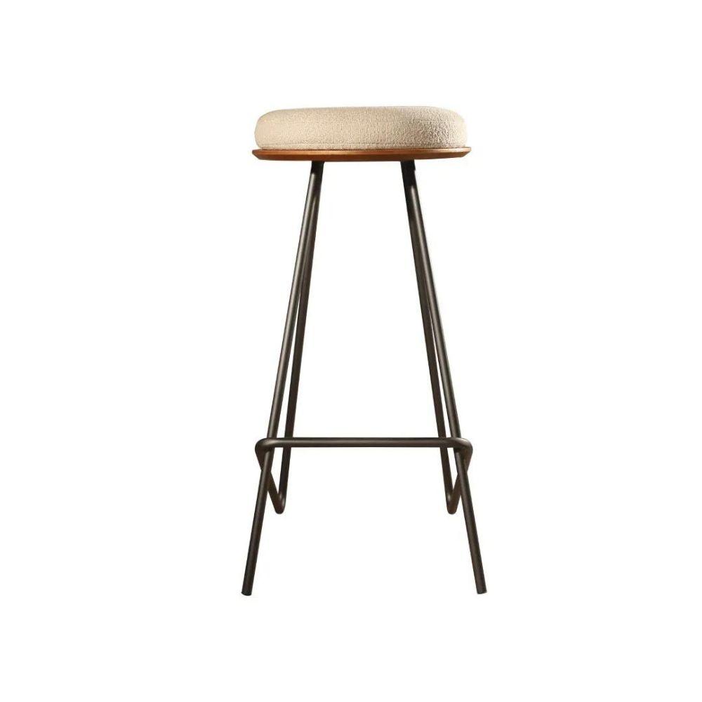 Banqueta Canastra Boucle Off White Base Metal Grafite