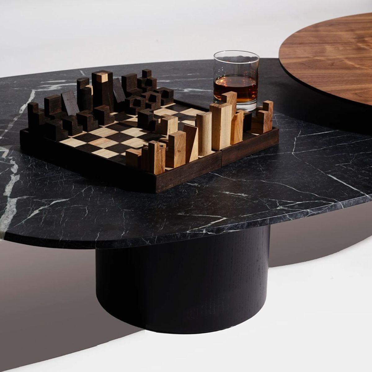 Conjunto de duas Mesas de Centro Orgânica 100 cm Mármore e Mdf