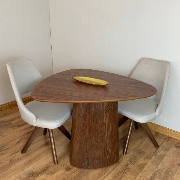 Mesa de Jantar Cone orgânica Redonda 140x144 cm Base e Tampo Pau ferro Catedral