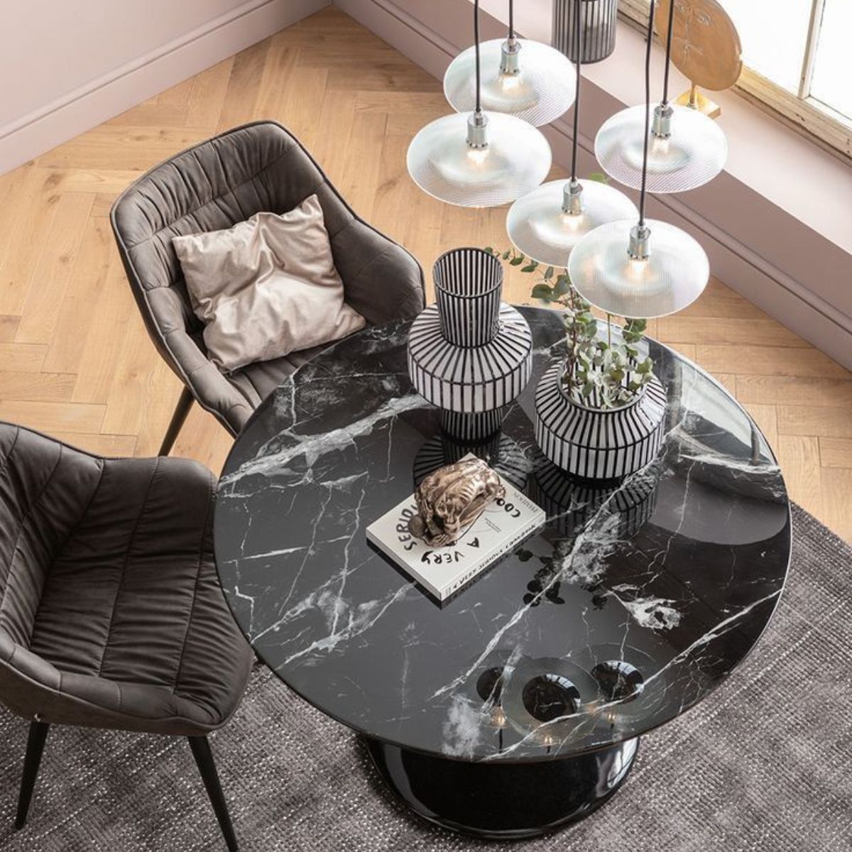 Mesa de Jantar Tulipa Saarinen Redonda 150 cm Mármore Nero