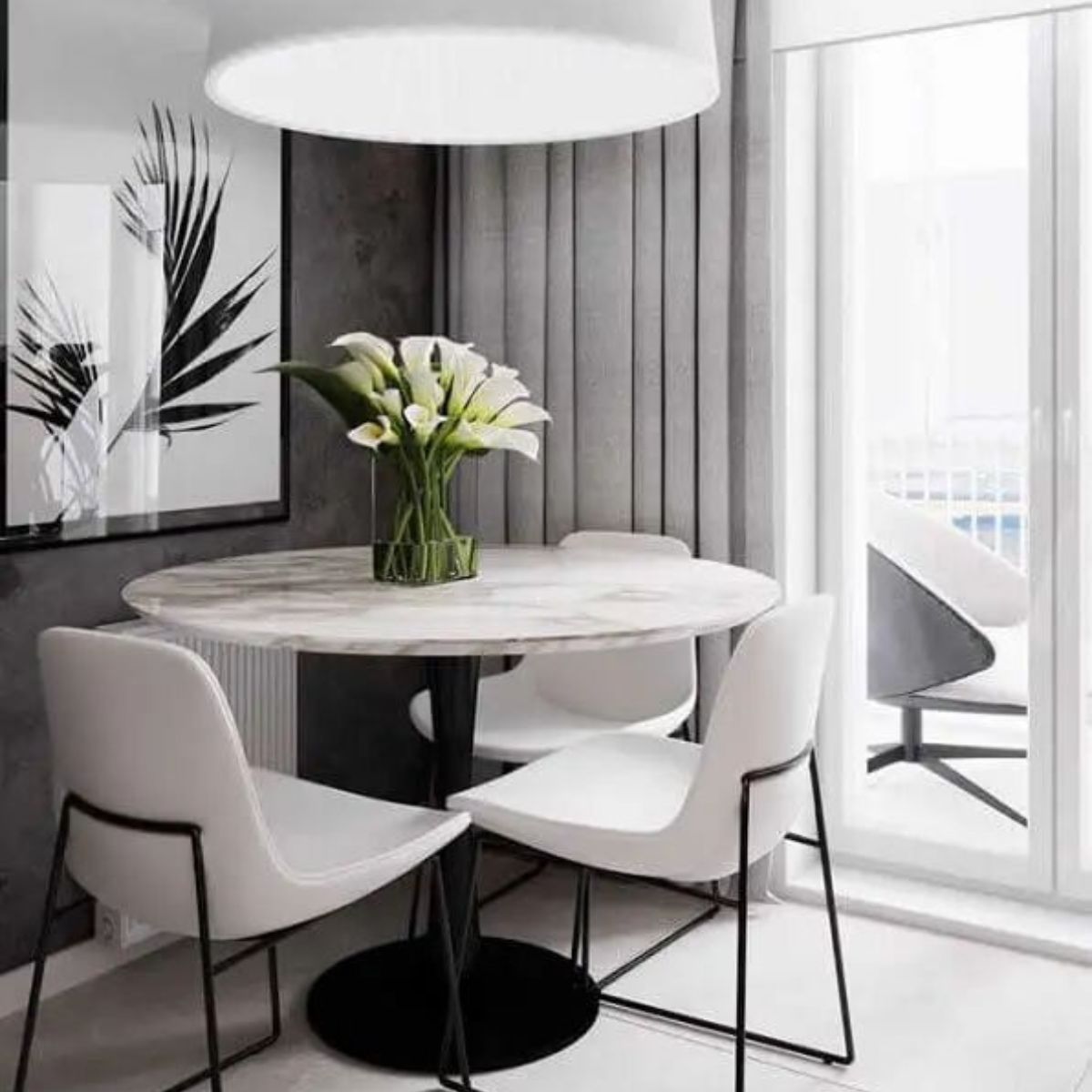 Mesa de Jantar Tulipa Saarinen Redonda 80 cm Mármore Carrara Base Preta