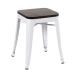 Banqueta baixa Iron Tolix com assento de madeira rústica escura 45 cm Branco