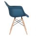 Cadeira Charles Eames Eiffel DAW com braços e pés de madeira clara Azul petróleo
