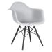 Cadeira Charles Eames Eiffel DAW com pés de madeira preta Cinza claro