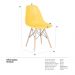 Cadeira Charles Eames Eiffel DSW com pés de madeira clara Amarelo