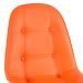Cadeira estofada Charles Eames Eiffel Botonê com pés de madeira clara Laranja