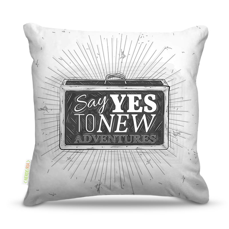 Almofada 45 x 45cm  Nerderia e Lojaria say yes colorido