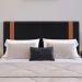 Cabeceira Suspensa Estofada Parise Cama Box Queen 1,60 Decoração Clássica Quarto Casal Proteção Parede Preto Suede - Lojas RPM