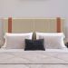 Kit Quarto 2 Mesas Cabeceira Retrô Off White/Cinamomo Gavetas Nicho Painel Suspenso Cama Box Queen 1,60 Bege Suede - Lojas RPM