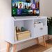 Kit Sala Estar Completa Painel Tv 32 Polegadas Prateleira Suspensa Rack Retrô 1 Porta Puxador Concha Branco - Lojas RPM