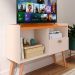 Kit Sala Estar Completa Painel Tv 32 Polegadas Prateleira Suspensa Rack Retrô 1 Porta Puxador Concha Off White/Cinamomo - Lojas RPM