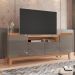 Rack Adria 1.58 Tv 60 Polegadas 4 Portas Detalhes Frisados Pés Retrô Madeira Decoração Sala Estar Cinza Pérola/Noce - Lojas RPM