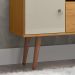 Rack Retrô Yan Tv 32 Polegadas 2 Portas Puxadores Metal Pés Palito Madeira Maciça Decoração Sala Estar Cinamomo/Off White - Lojas RPM
