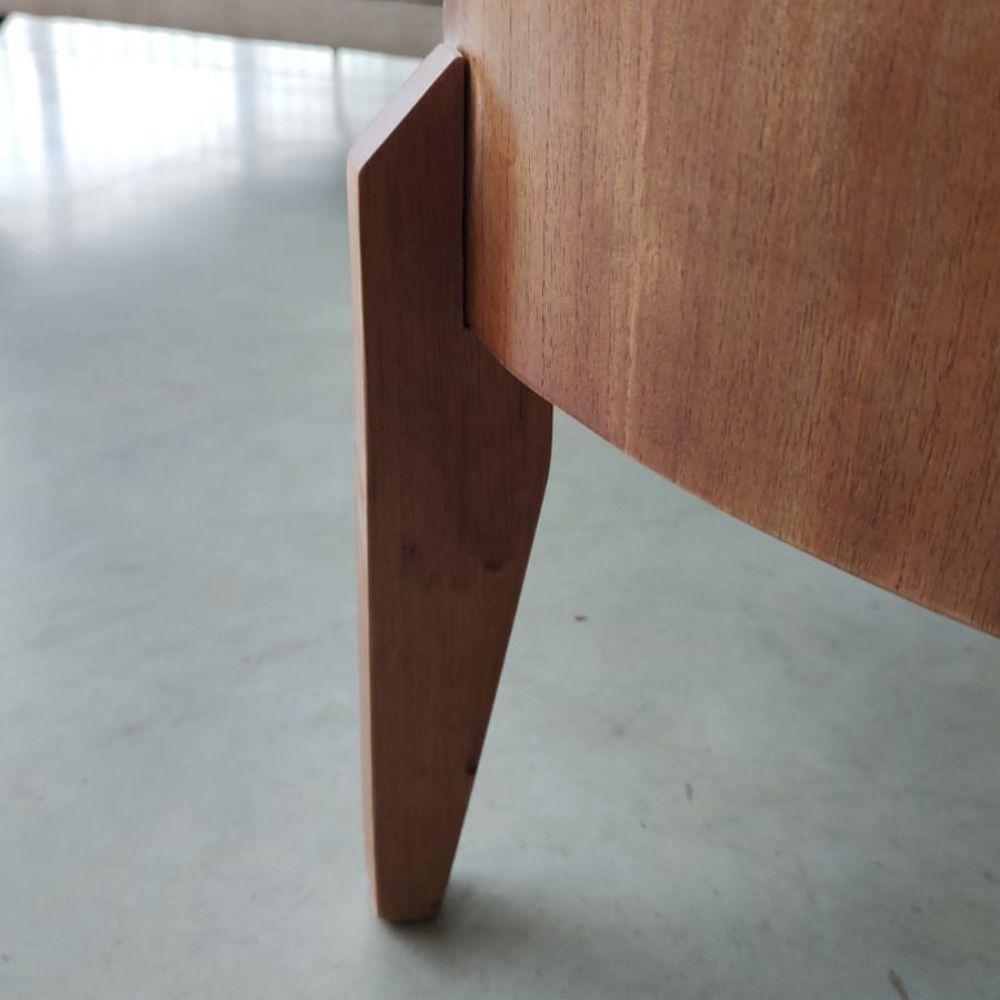 Conjunto Mesa de Centro Anna com Tampo Off White e Pés em Madeira