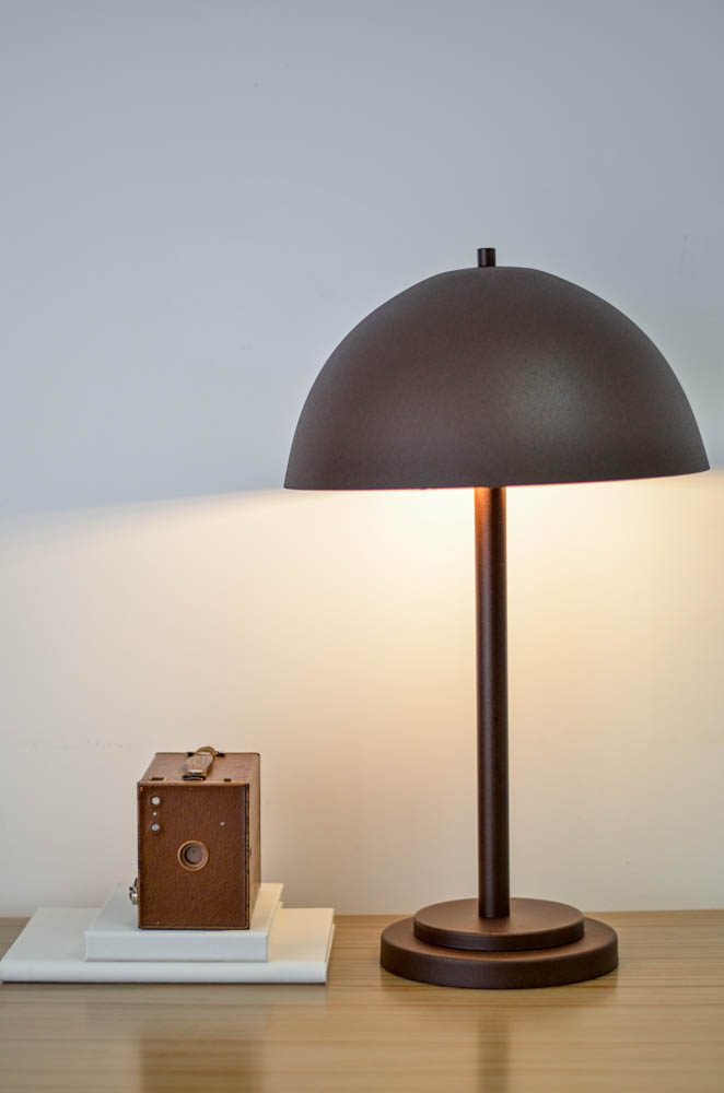 Luminária de Mesa Abajur Komaco Marrom Cortem