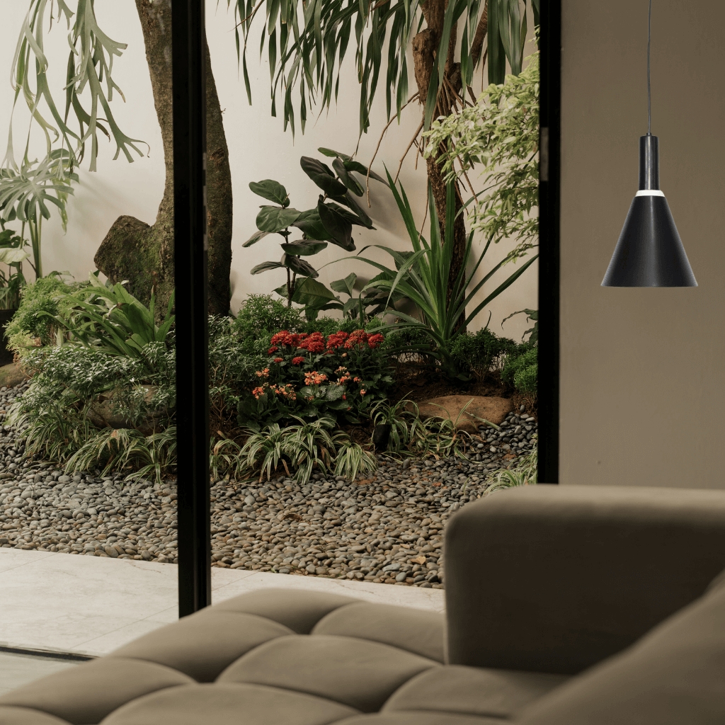 Luminária de Teto Pendente Nísia Cone Preto