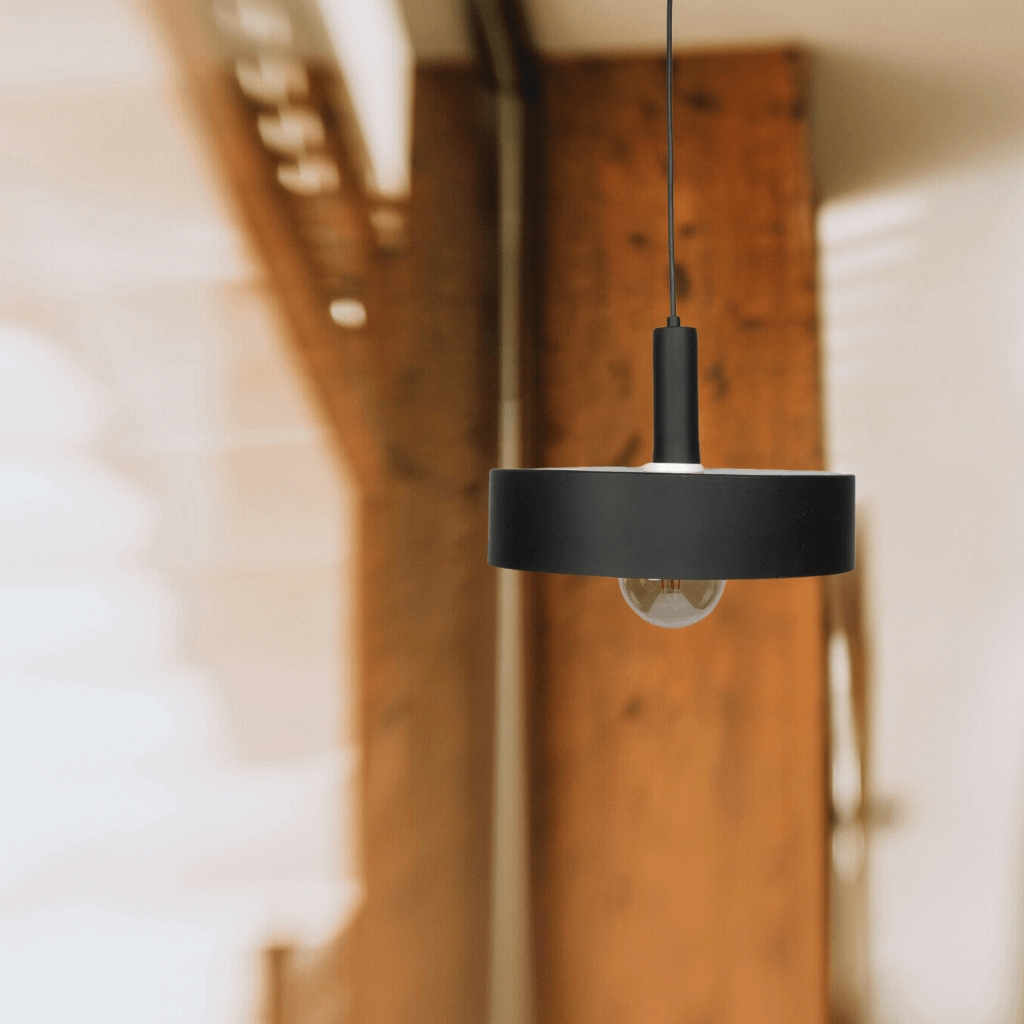 Luminária de Teto Pendente Nísia Retrô Preto