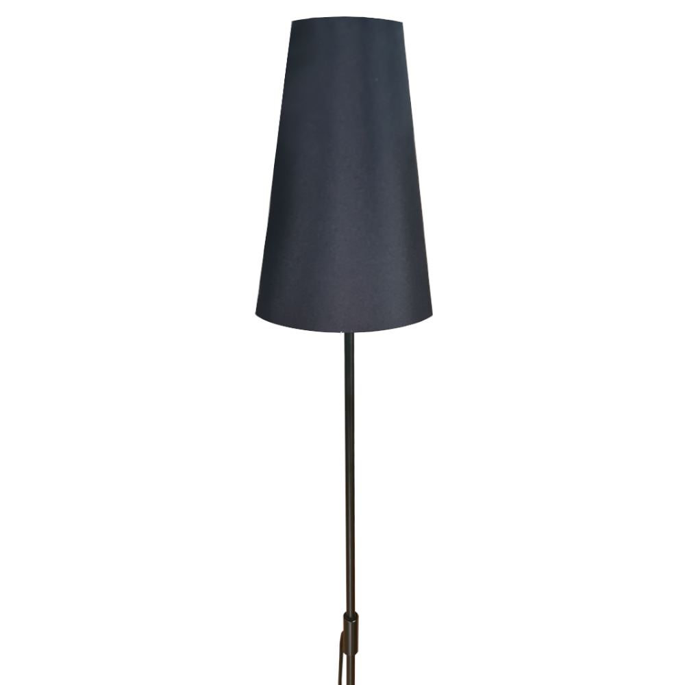 Luminária De Chão Com Cúpula De Tecido Cone - Coluna De Luz - Base Preto Cúpula Preto