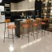 Banqueta Baixa Cozinha Sala Jantar Bancada Milão L02 Couríssimo Whisky Camel - Lyam Decor