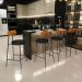 Banqueta Baixa Cozinha Sala Jantar Bancada Milão L02 Couríssimo Whisky Preto - Lyam Decor