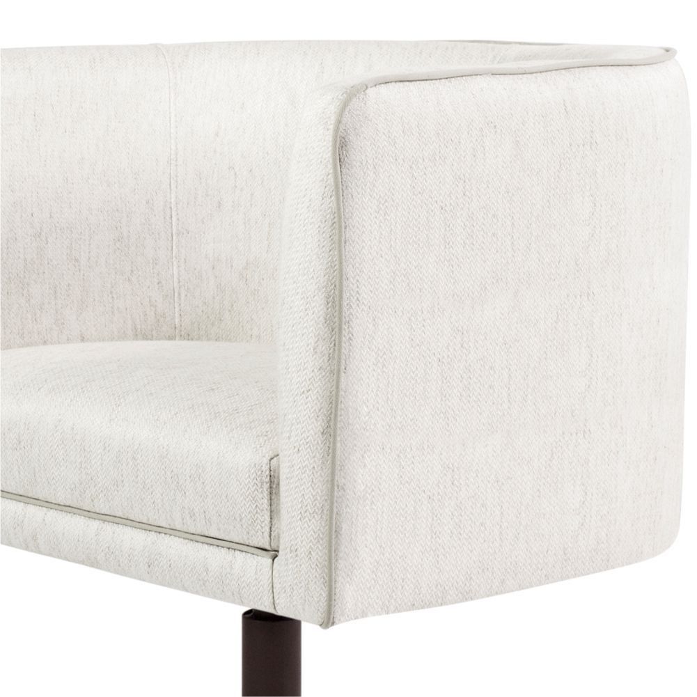 Kit 02 Poltronas Decorativas Giratória Base X Betina D02 Linho Creme A-48 - Lyam Decor