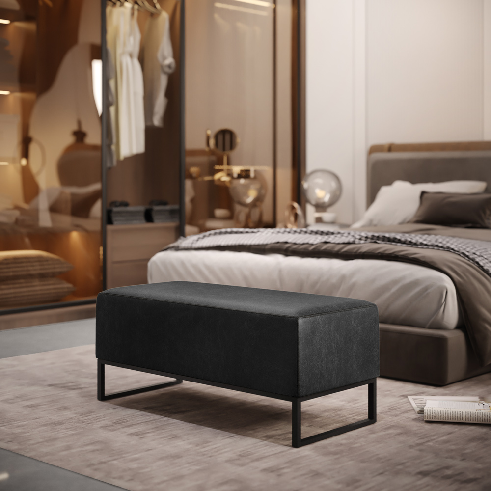 Kit 02 Puff Decorativo Sala Estar Cléo W01 Base de Ferro 90cm Couríssimo Preto Brilho - Lyam Decor