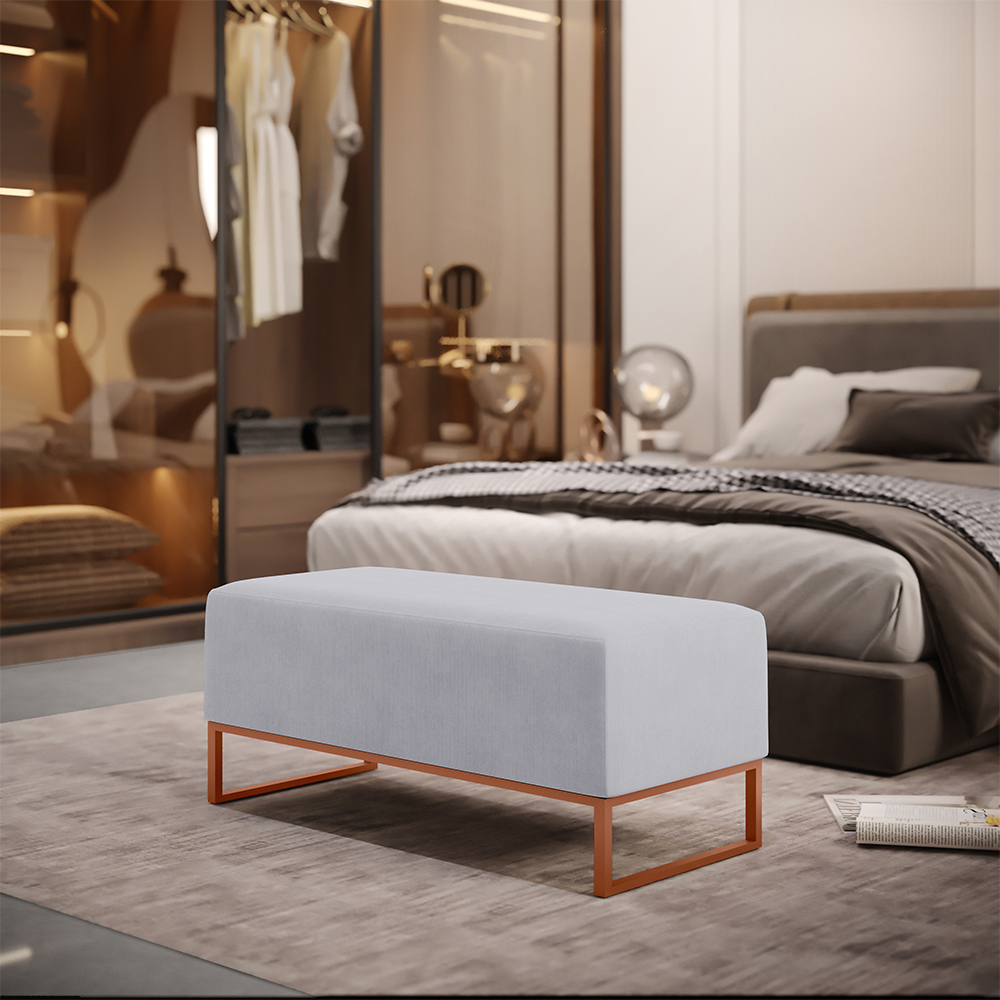 Kit 02 Puffs Decorativo Sala De Estar Cléo 90cm W01 Base Ferro Cobre Suede Cinza - Lyam Decor