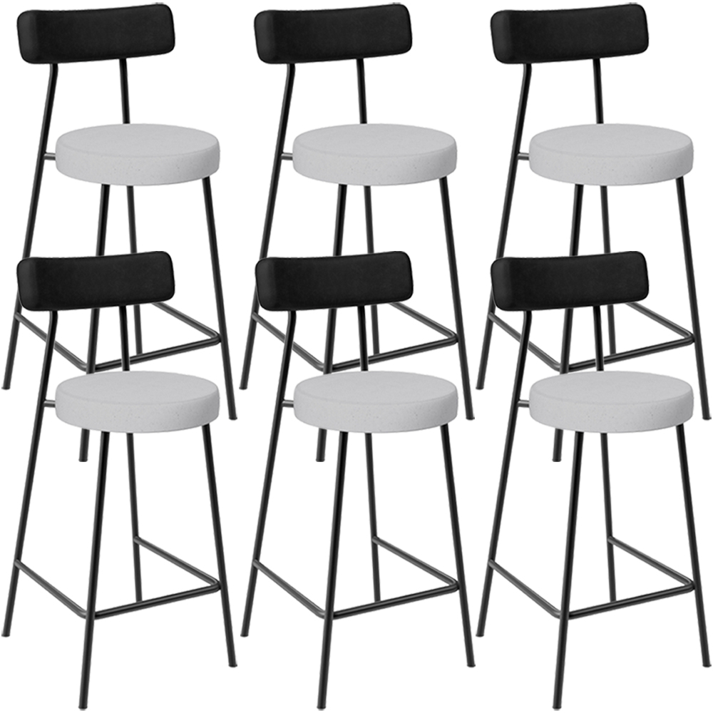 Kit 06 Banquetas Baixa Bar Cozinha Sala Jantar Milão L02 Couríssimo Preto Linho Cinza - Lyam Decor