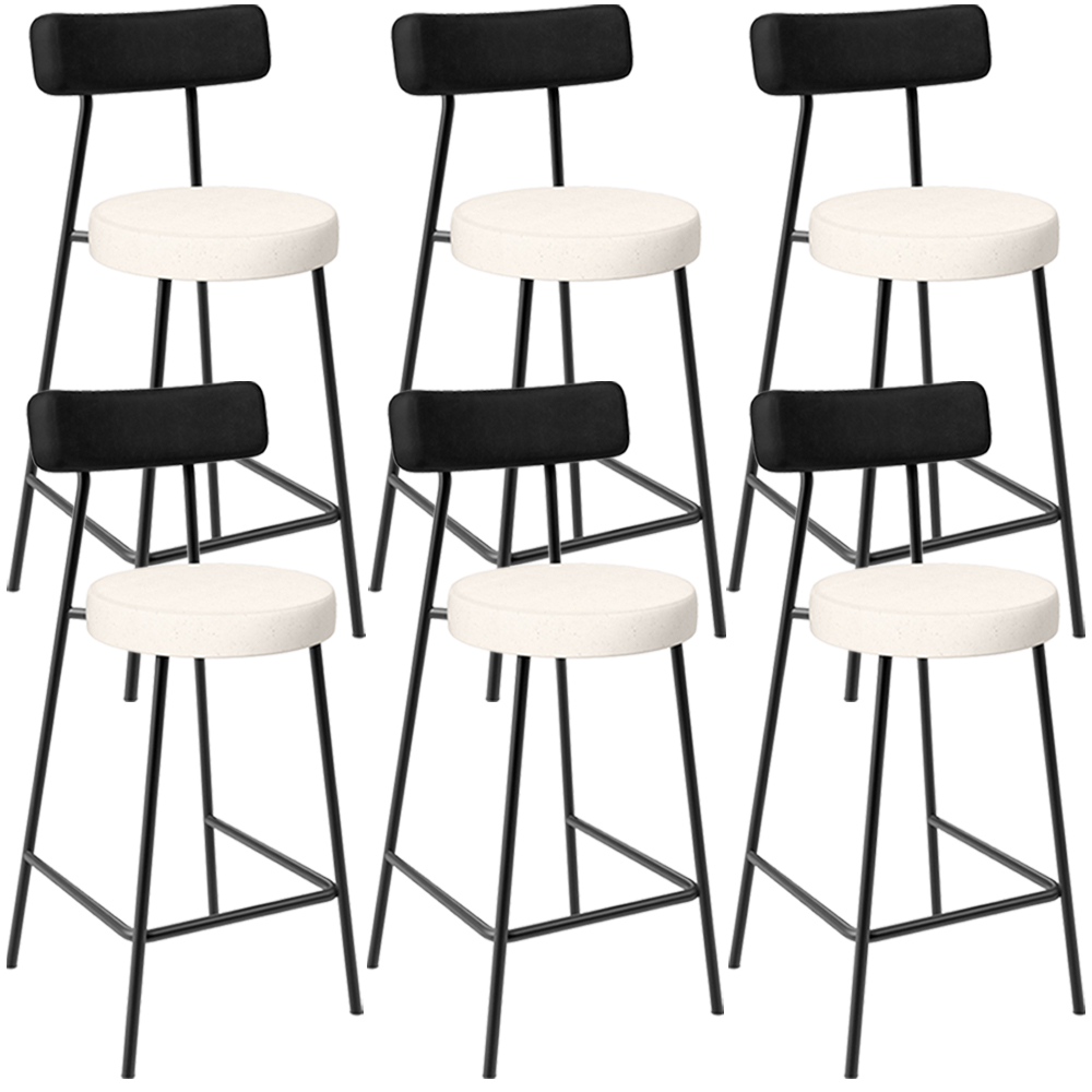 Kit 06 Banquetas Baixa Cozinha Sala Jantar Bancada Milão L02 Couríssimo Preto Linho Cru - Lyam Decor