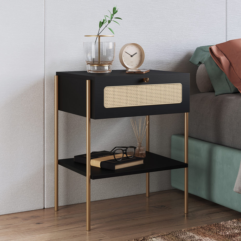 Mesa de Cabeceira 01 Gaveta com Telinha Industrial Indy A03 Nero Dourado - Lyam Decor