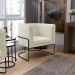 Poltrona Decorativa Fixa Base De Aço Preto Betina D02 Linho Champagne A-49 - Lyam Decor
