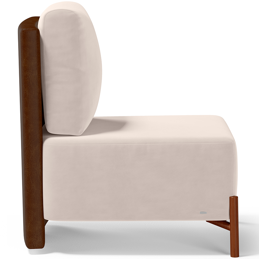 Poltrona Decorativa Sala de Estar Living Pés Madeira Hungria L02 Couríssimo Marrom Suede Bege - Lyam