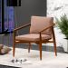 Poltrona Decorativa Sala de Estar com Cintas de Corano Lavínia B04 Linho Rosê - Lyam Decor