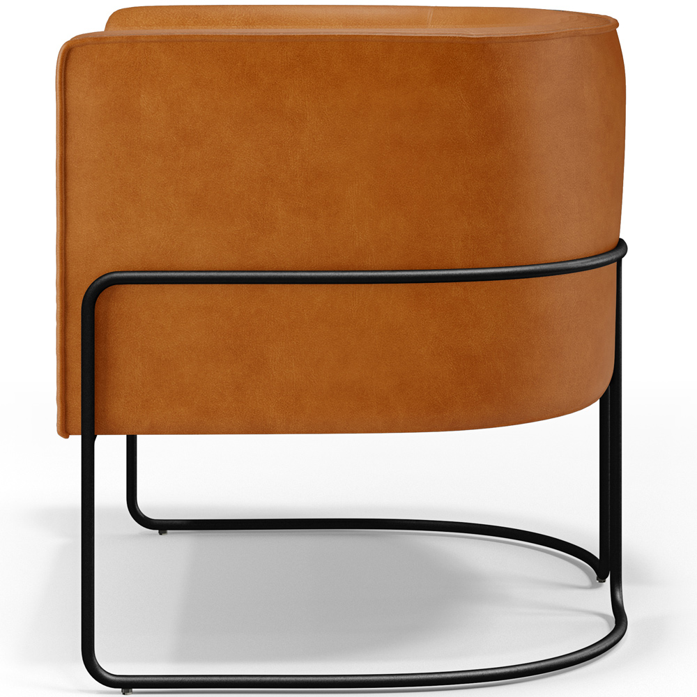Poltrona Para Sala De Estar Decorativa Fixa Base Aço Preto Betina D02 Couríssimo Whisky - Lyam