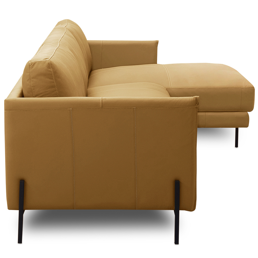 Sofá 4 Lugares com Chaise Direito Sala Living 330cm Amábile L06 Couro Marrom Claro - Lyam Decor