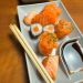 Jogo 100 Pratos Sushi 19cm Melamina com Molheira Lyor Granilite Retangulares