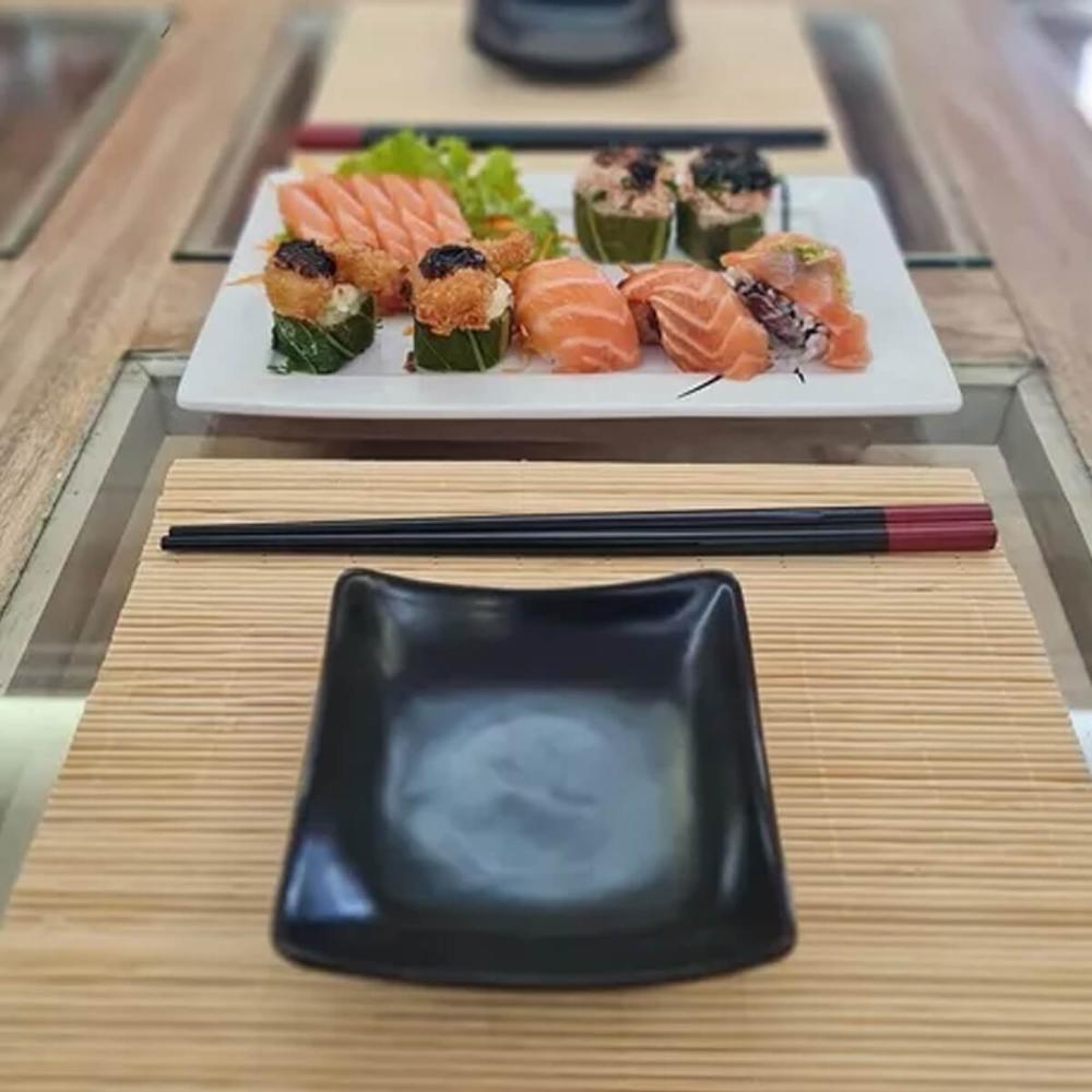 Kit Sushi 2 Pessoas Comida Japonesa 6 Peças Cerâmica e Bambu