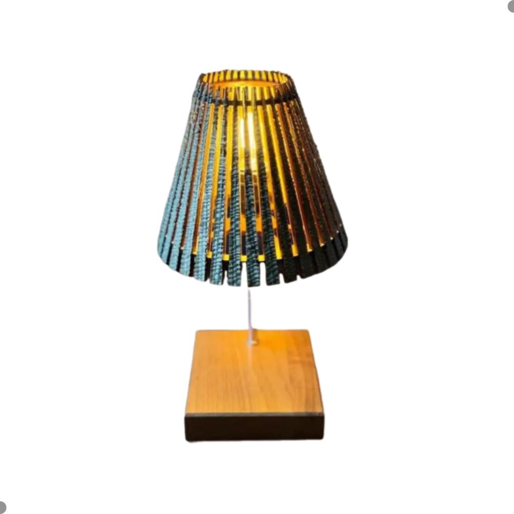 Luminária Laminada com Cúpula Curitiba Freijo