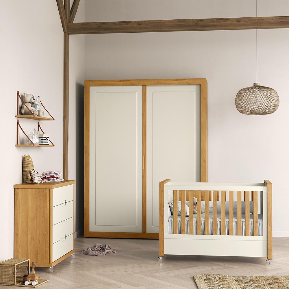 Dormitório Tutto 2 Portas, Cômoda, Berço Off White/Freijó com Capitonê, Colchão Physical e Prateleiras - Matic Móveis