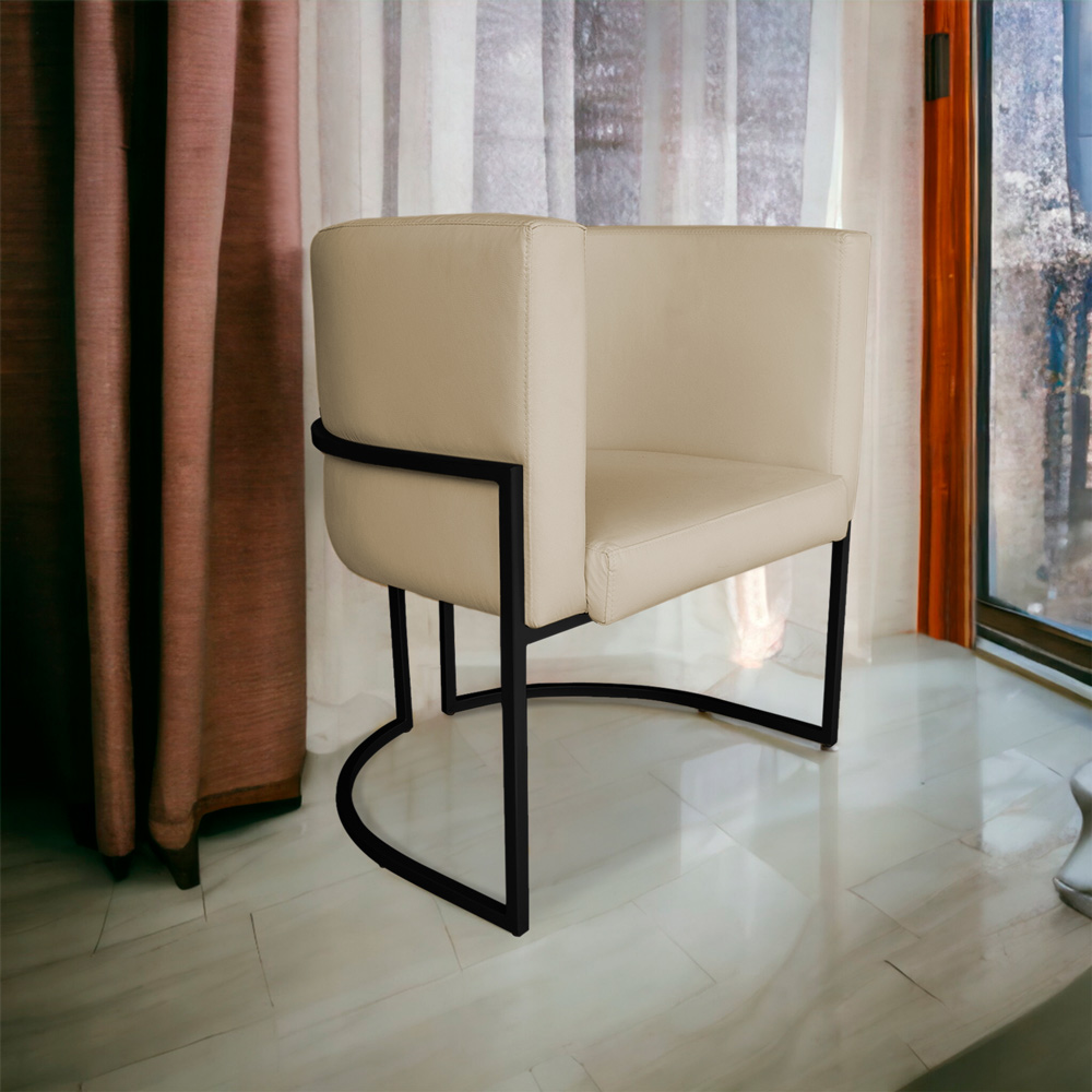Kit 3 Poltronas Decorativa Luana Base Preta PU Bege - Montanaris Decor