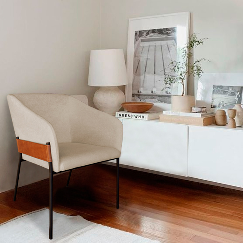 Poltrona Decorativa Paris para Sala de Estar Bouclé Bege - Montanaris Decor