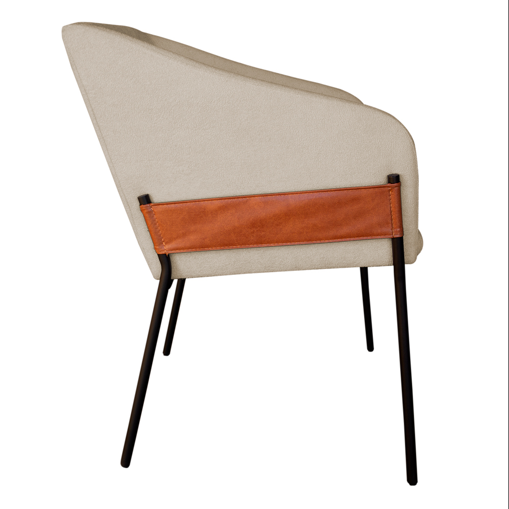 Poltrona Decorativa Paris para Sala de Estar Bouclé Bege - Montanaris Decor