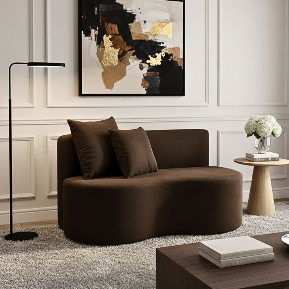 Sofá  Decorativo Curvo Orgânico Nature Gaia Suede Marrom - Montanaris Decor