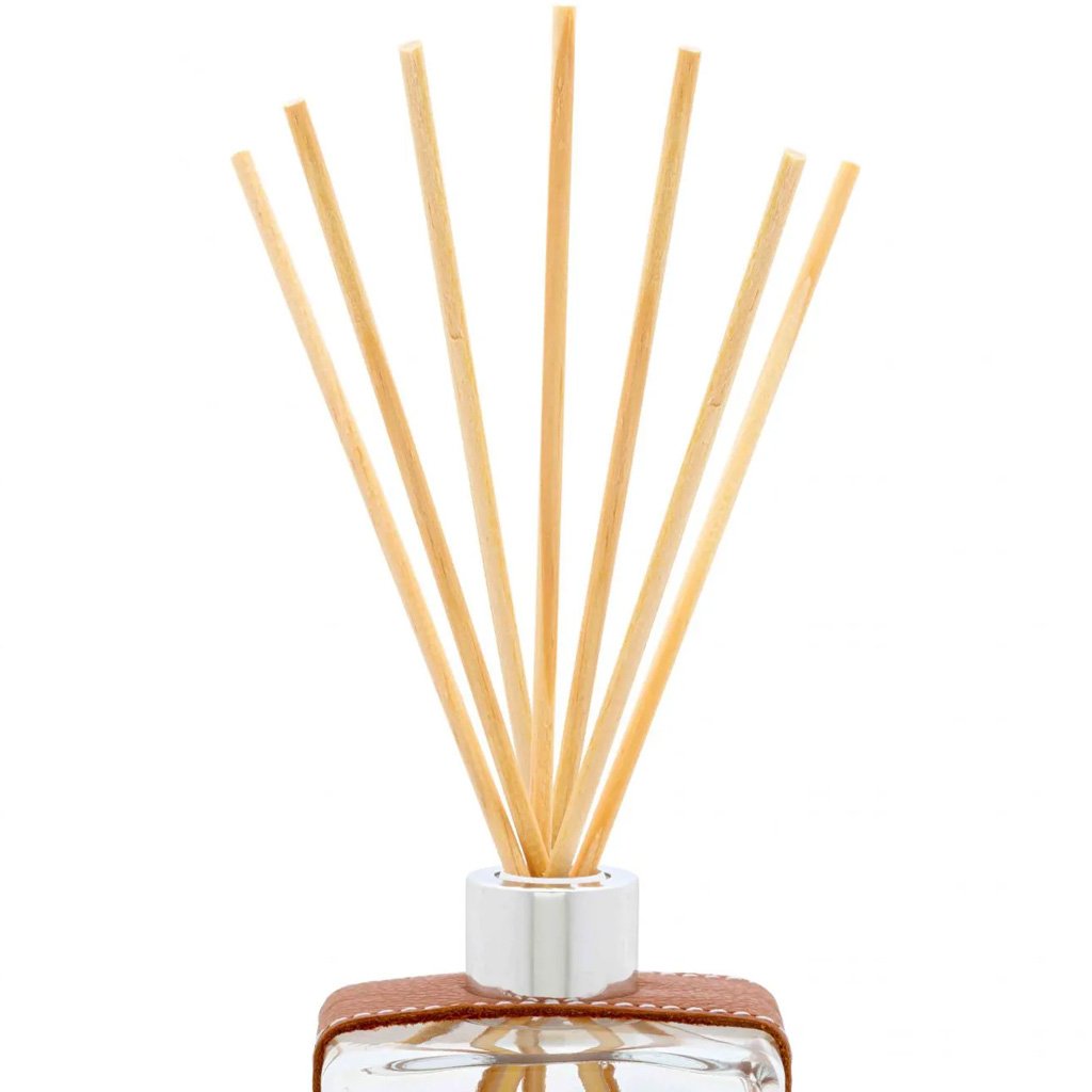 Difusor de Aromas Luxo em Couro Mels Brushes 350mL Cereja e Avelã